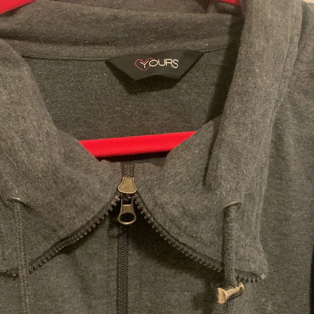 Jacket - Picture 3 of 4